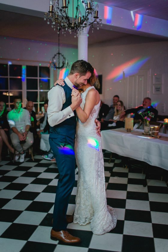 Romantische Vintage Hochzeit im Peerd Hus Hofcafe. Alice und Jan heiraten im Vintage Stil. Deutsch italienische Hochzeit in Salzgitter.