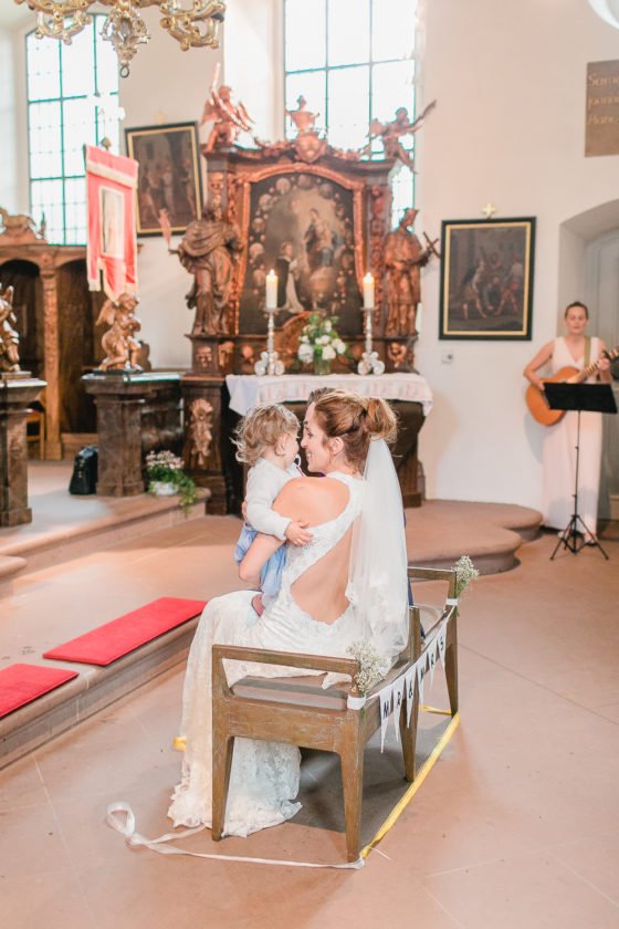 Romantische Vintage Hochzeit im Peerd Hus Hofcafe. Alice und Jan heiraten im Vintage Stil. Deutsch italienische Hochzeit in Salzgitter.