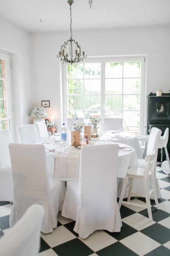 Romantische Vintage Hochzeit im Peerd Hus Hofcafe. Alice und Jan heiraten im Vintage Stil. Deutsch italienische Hochzeit in Salzgitter.