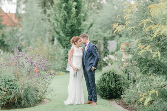 Romantische Vintage Hochzeit im Peerd Hus Hofcafe. Alice und Jan heiraten im Vintage Stil. Deutsch italienische Hochzeit in Salzgitter.