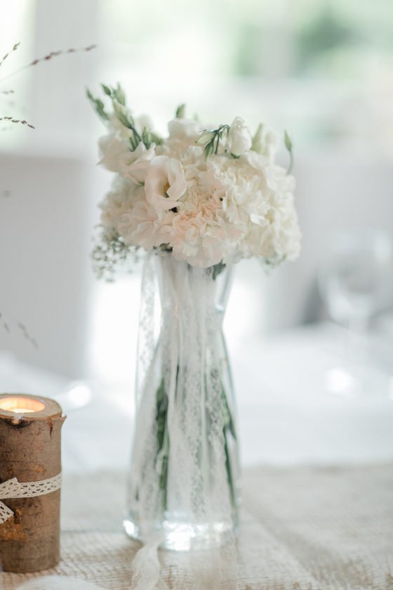 Romantische Vintage Hochzeit im Peerd Hus Hofcafe. Alice und Jan heiraten im Vintage Stil. Deutsch italienische Hochzeit in Salzgitter.