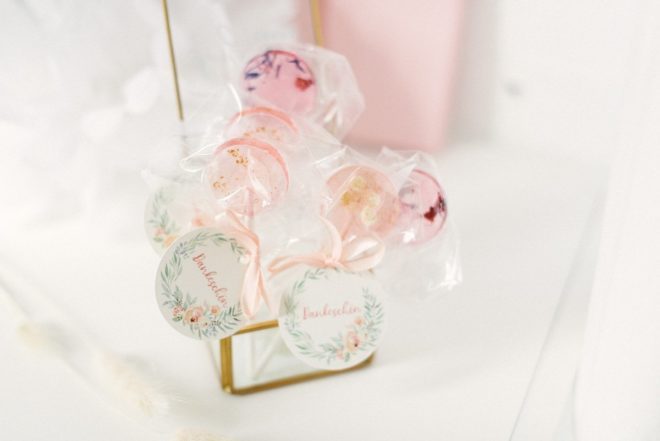 Lollies als Gastgeschenk für eine Hochzeit oder Taufe