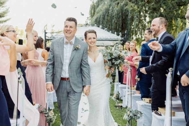 Hochzeit im Freien am See