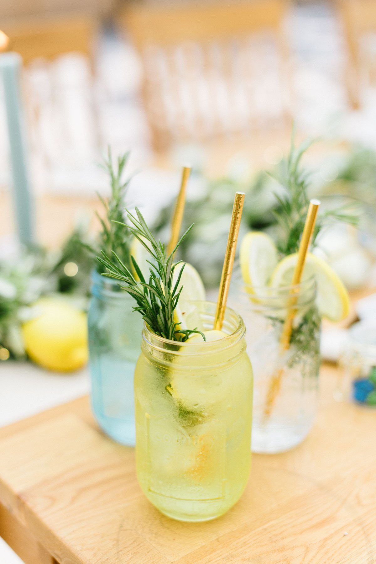 Sommerliche Limonaden als Erfrischung bei der Hochzeit