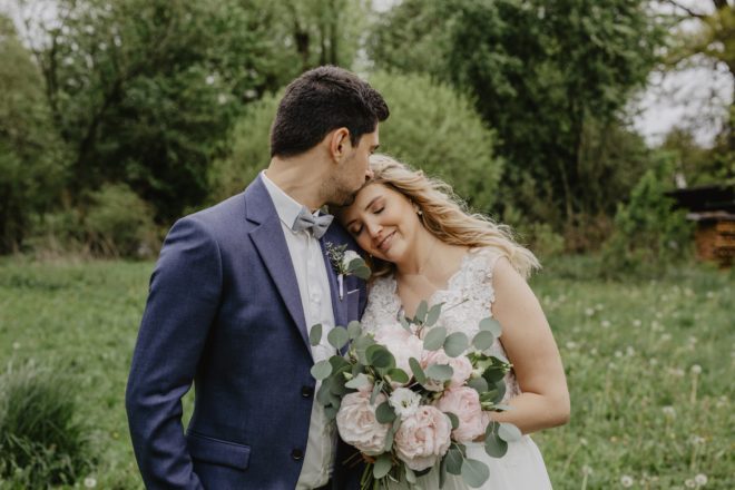 Liebevoll moderne Hochzeit im Loftwerk