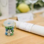My m&ms bedrucken Gastgeschenk Hochzeit im Glas mit goldenem Verschluss