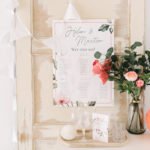 Romantische Hochzeitseinladung und Sitzplan