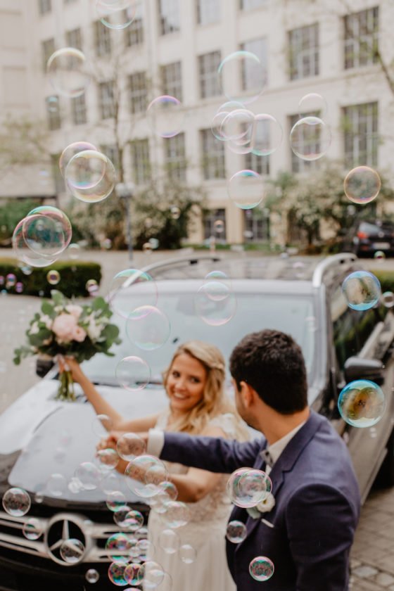 Liebevoll moderne Hochzeit im Loftwerk