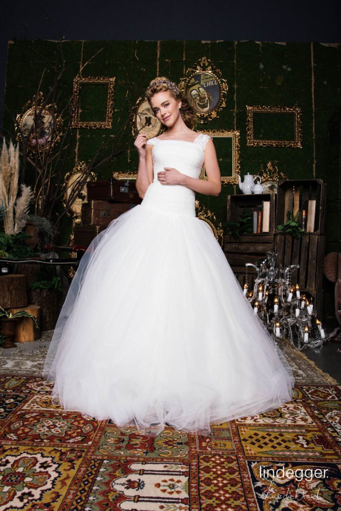 Fairytale - Brautkleid Kollektion 2020 von Küssdiebraut