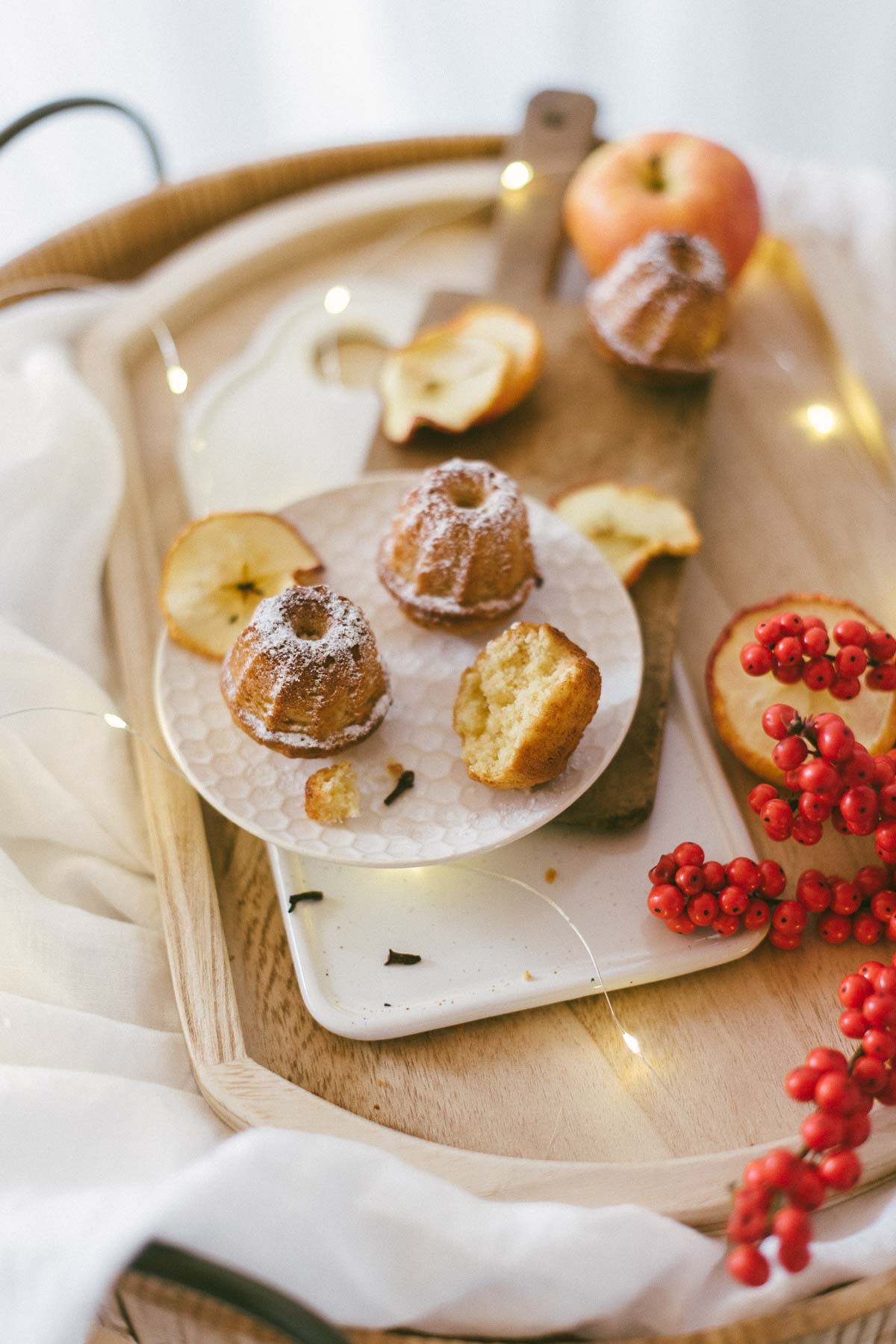 Rezept: Weihnachtlicher Marzipangugl und leckerer Apfelpunsch