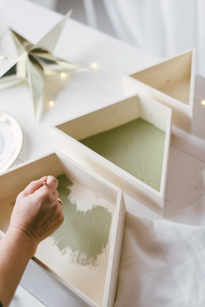 Nikolausüberaschung: DIY Holztannenbaum und Amaryllisstrauß