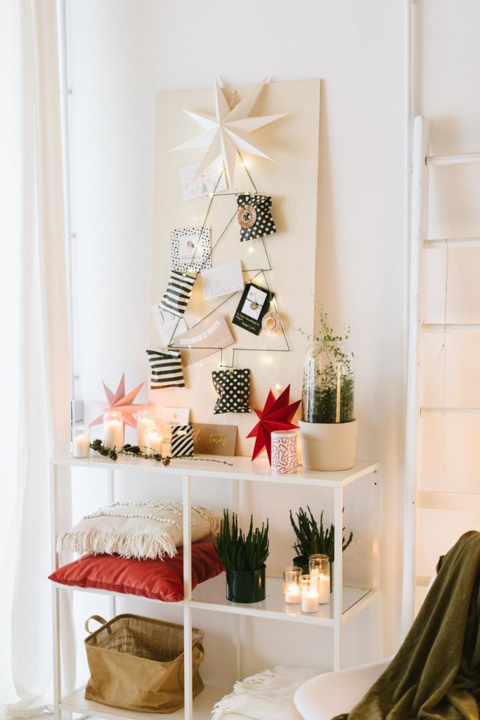 DIY: Minimalistisch weihnachtlicher Faden-Tannenbaum