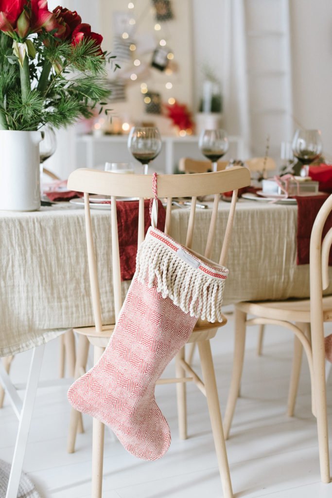 Weihnachten: Fröhlich feiern im roten Skandi-Look