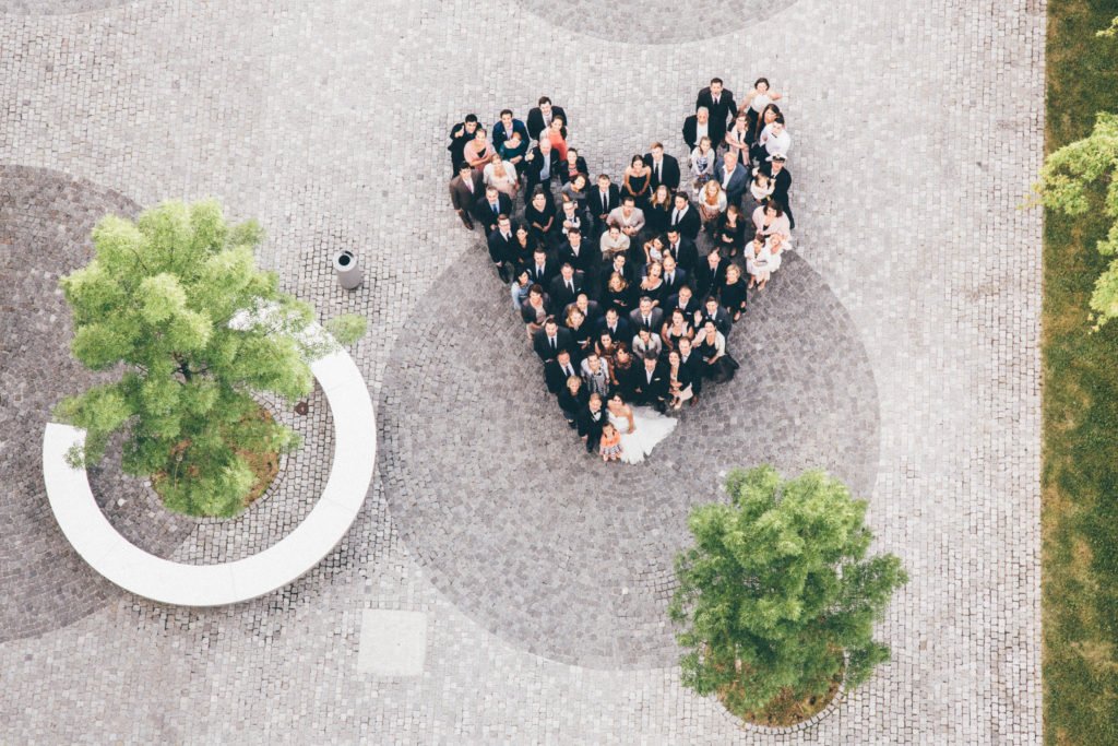 Was kostet eine Hochzeit? VI. Hochzeitsfotografen - Wir zeigen euch realistische Preise für Hochzeitsfotograf und Hochzeitsreportage.