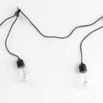 Lichterkette schwarz mit herunterhaengenden LED Leuchten-3
