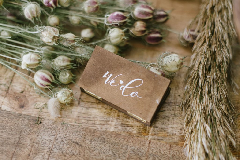 Trockenblumen zur Hochzeit: Akzente für eure Hochzeitsdeko