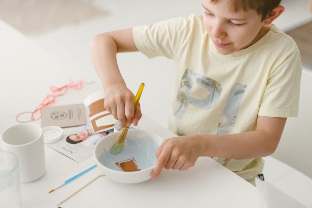 Keramik bemalen mit Kindern