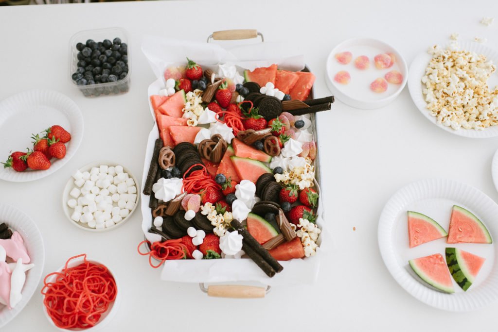 Leckere Snackplatte: So gelingt der Food Trend Grazing Platter! Schritt für Schritt - Anleitung: In 7 Schritten zur Snack Platte.