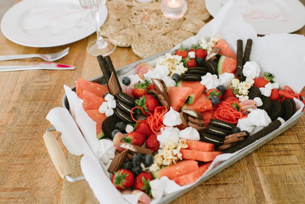 Leckere Snackplatte: So gelingt euch der Food Trend Grazing Platter! Schritt für Schritt - Anleitung: In 7 Schritten zur Snack Platte.