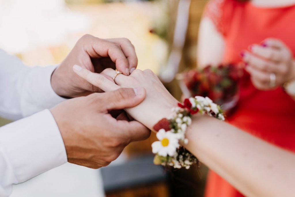 Intime Gartenhochzeit zu Zweit