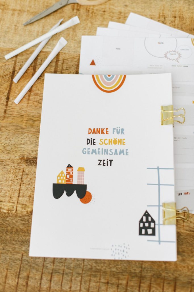 Abschied Lehrer Freundebuch Bunte Buchstaben - Einschulung dekorieren: Bunte Buchstaben zum Schulanfang