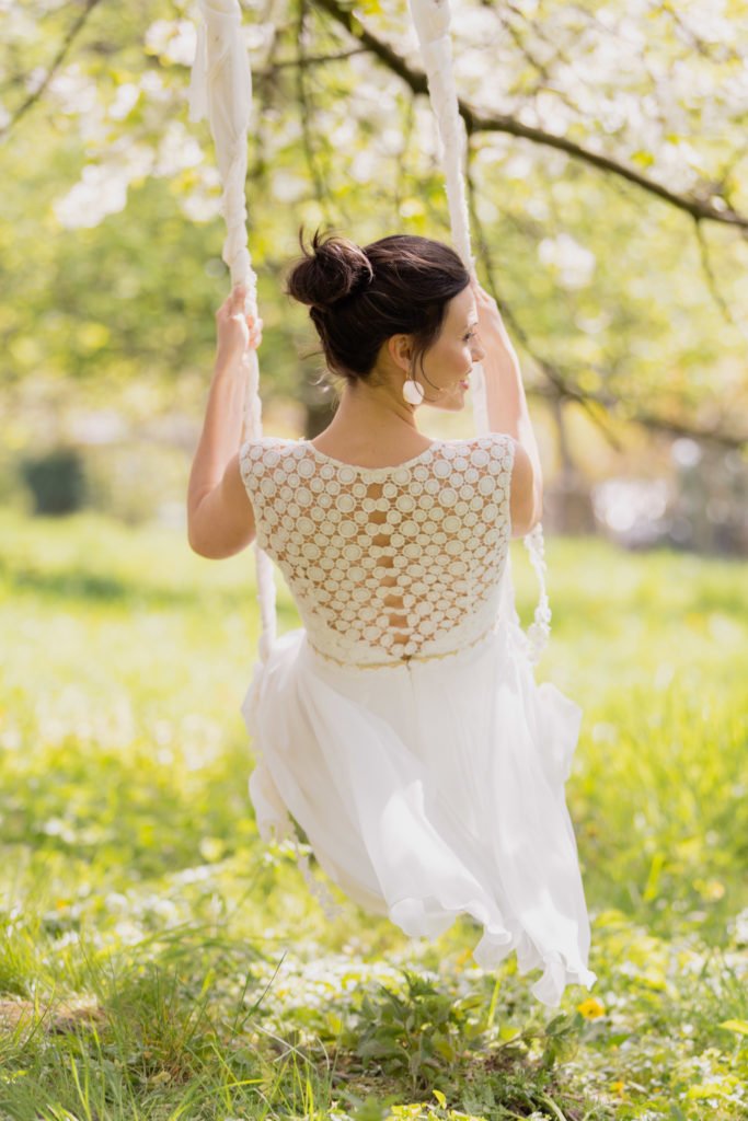 Neue Brautmoden-Kollektion Blütenmeer von Claudia Heller - traumhaft schöne kurze Brautkleider für Standesamt und Trauung - atemberaubende Hochzeitskleider #brautkleid #hochzeit #braut