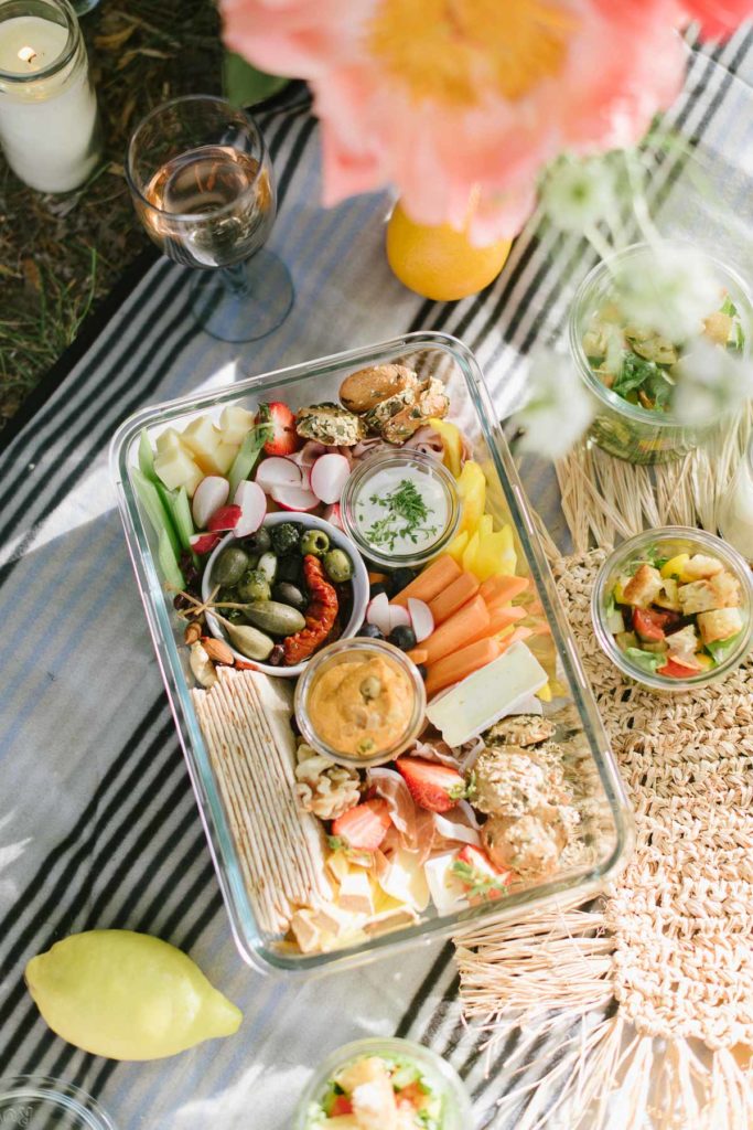 How to Snackplatte: So gelingt euch der Food Trend Grazing Platter! Schritt für Schritt - Anleitung: In 7 Schritten zur Snack Platte.