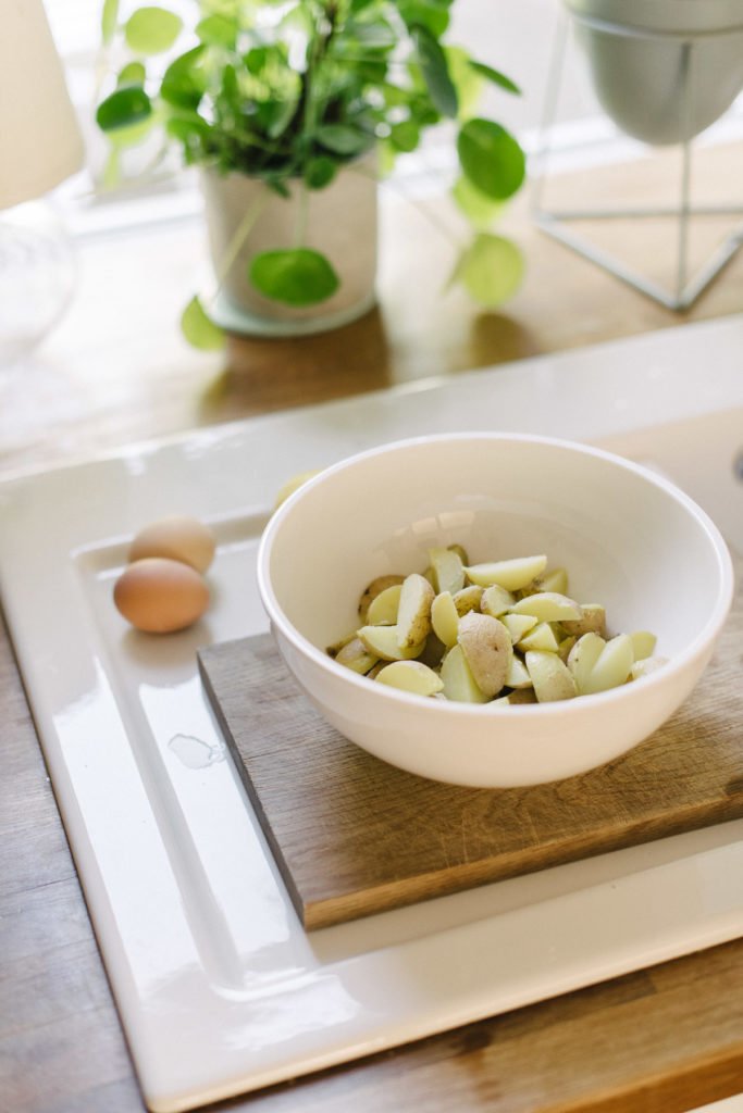 Rezept: Außergewöhnlicher Kartoffelsalat mit Erbsen und Koriander