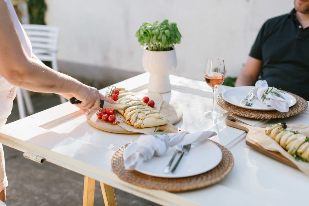 Stromboli Pizzabrot anschneiden