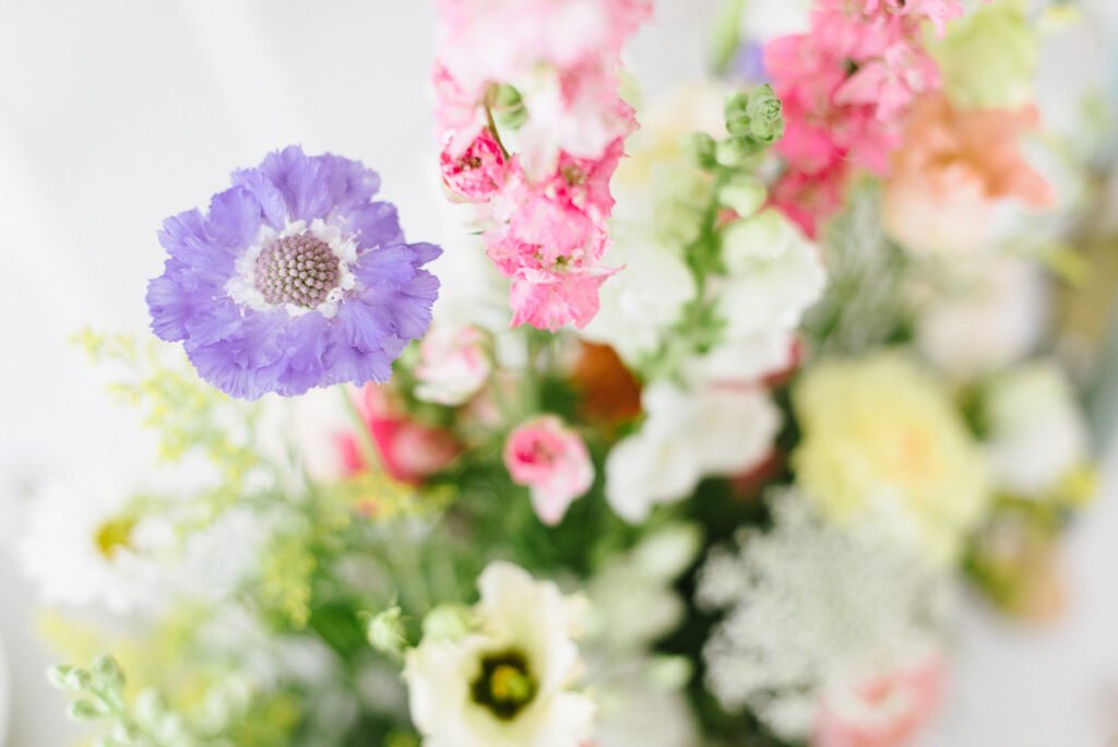 Hochzeitsdekoration mit Blumen Floristik