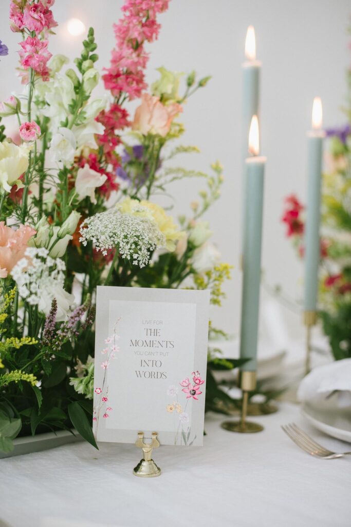 Hochzeitsdekoration mit Blumen Elegant Flowers