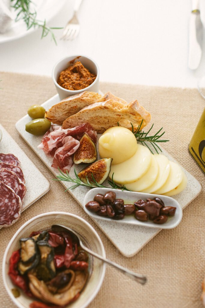 Italienisch mediterran Antipasti Platte anrichten Anleitung und Rezept