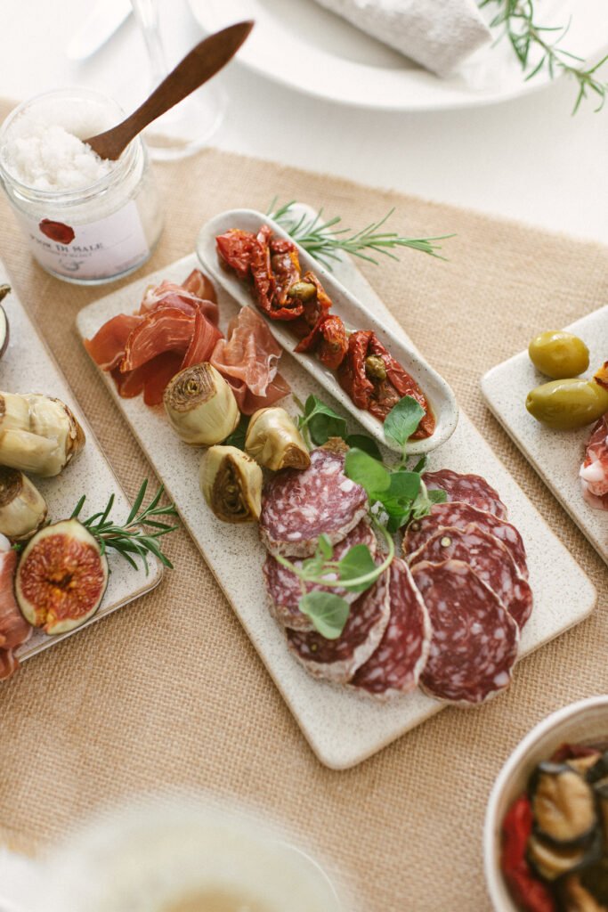 Italienisch mediterran Antipasti Platte anrichten Anleitung und Rezept