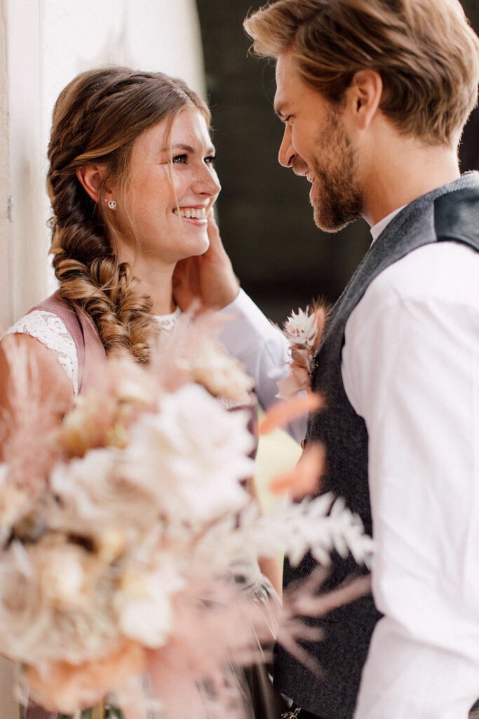 Modern Heiraten in Tracht