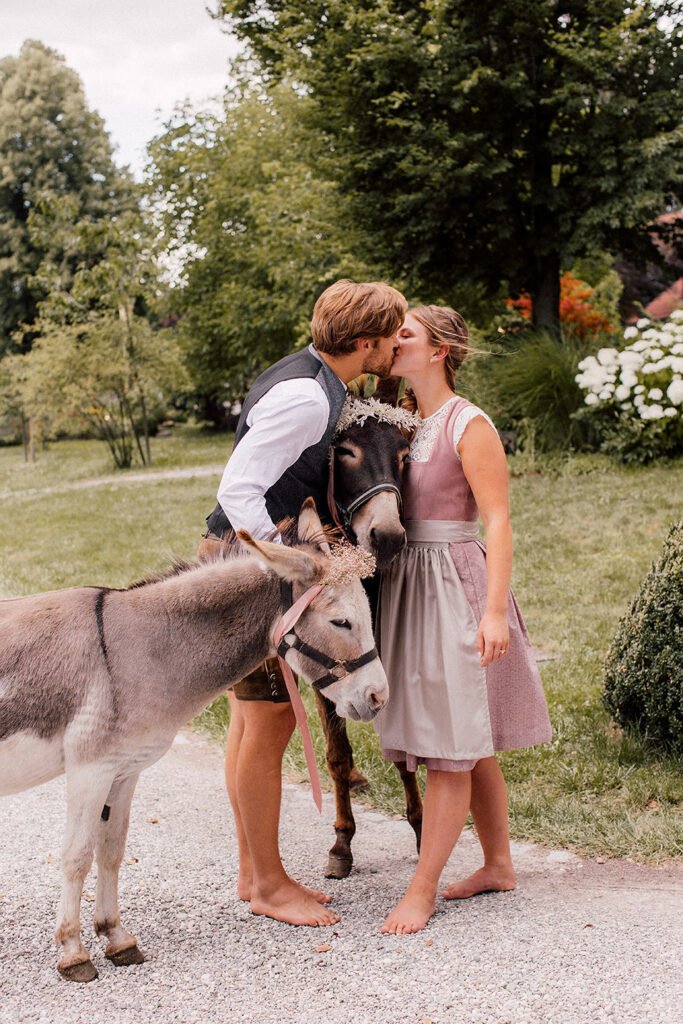 Moderne Trachtenhochzeit