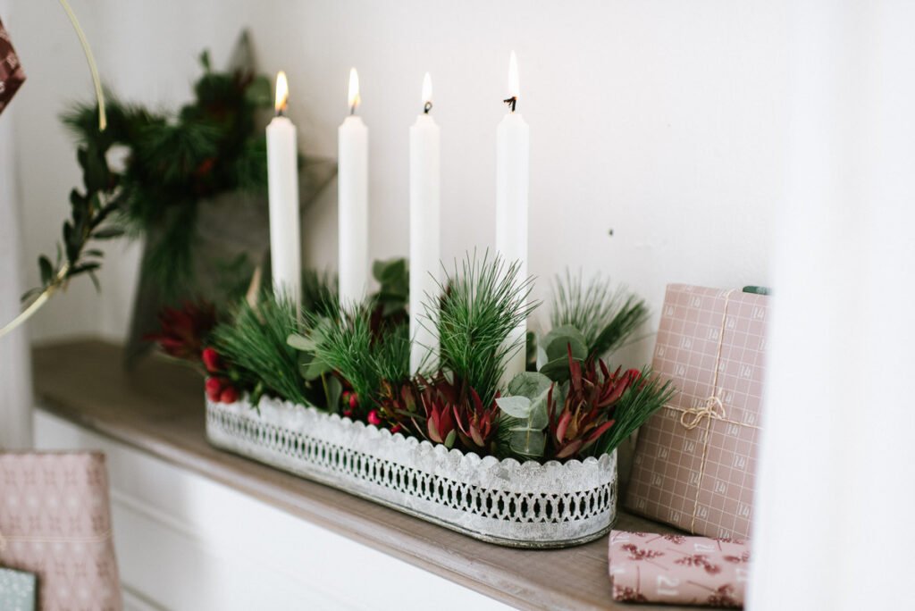 DIY Stern und Adventskranz mit Pflanzen für draußen dekorieren