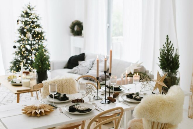 Weihnachten nordisch by Nature - gemütlich nordisch Weihnachten dekorieren mit DIY Tannenbaum in der Vase und Skandi Look in schwarz-weiß