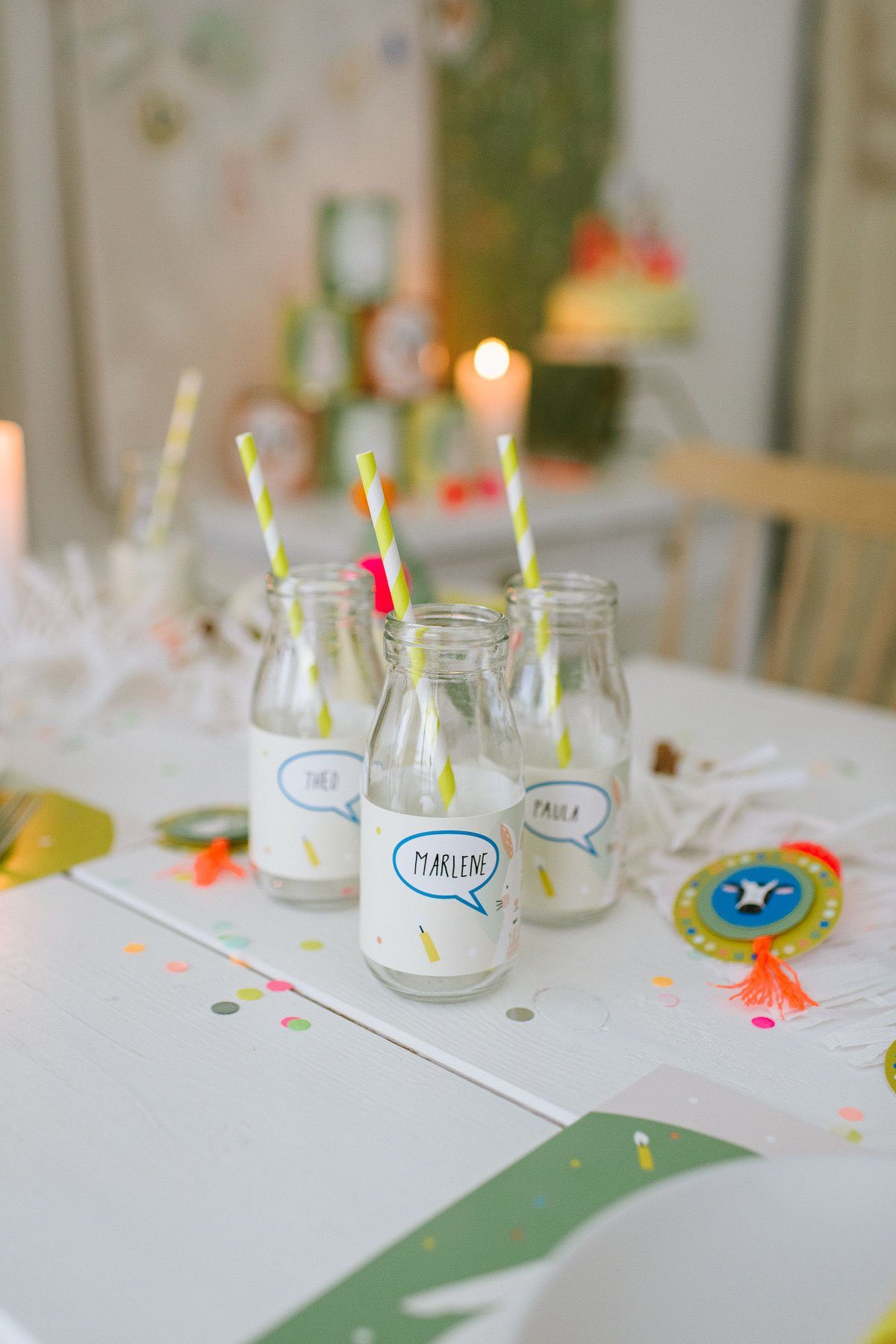 Deko: Kindergeburtstag auf dem Bauernhof - Unsere Bauernhofparty Box mit Einladungskarten, Girlanden, Cake Topper, Spiel- und Bastelideen uvm