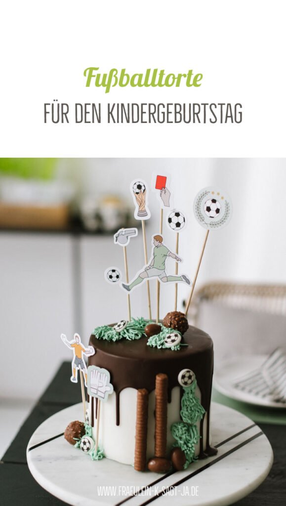 Fußballtorte für den Kindergeburtstag - einfache Torte, Donuts und Cup Cakes mit Cake Toppern zur Fußballtorte verwandeln - gelingt jedem!