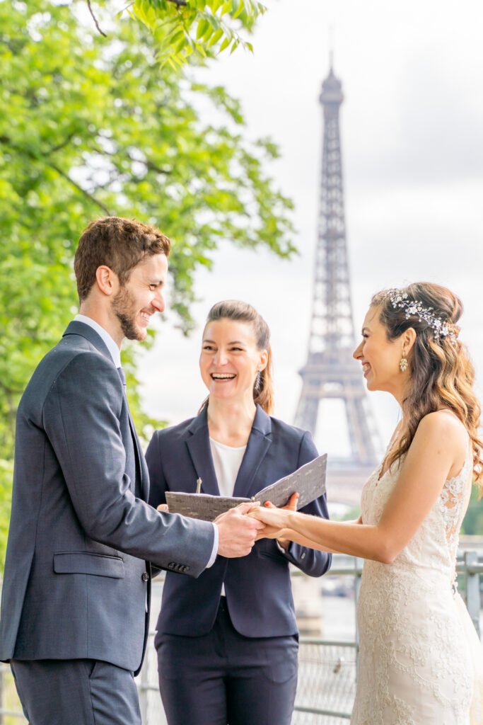 5 Insider-Tipps zur Planung eurer Elopement Hochzeit in Paris. Hochzeitsplanung in Zeiten von Corona: krisensicher und romantisch Heiraten.