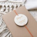 Geschenkanhaenger Holz Gaestebuchkarten