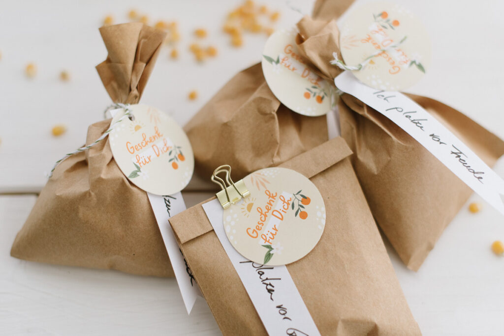 DIY Gastgeschenk: Popcorn Tütchen einfach befüllen und eure Gäste begeistern - Gastgeschenk für Hochzeit, Taufe, Geburtstagsfest uvm.