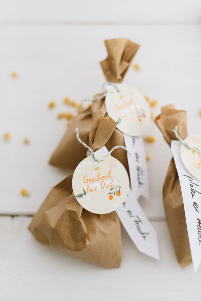 DIY Gastgeschenk: Popcorn Tütchen einfach befüllen und eure Gäste begeistern - Gastgeschenk für Hochzeit, Taufe, Geburtstagsfest uvm.