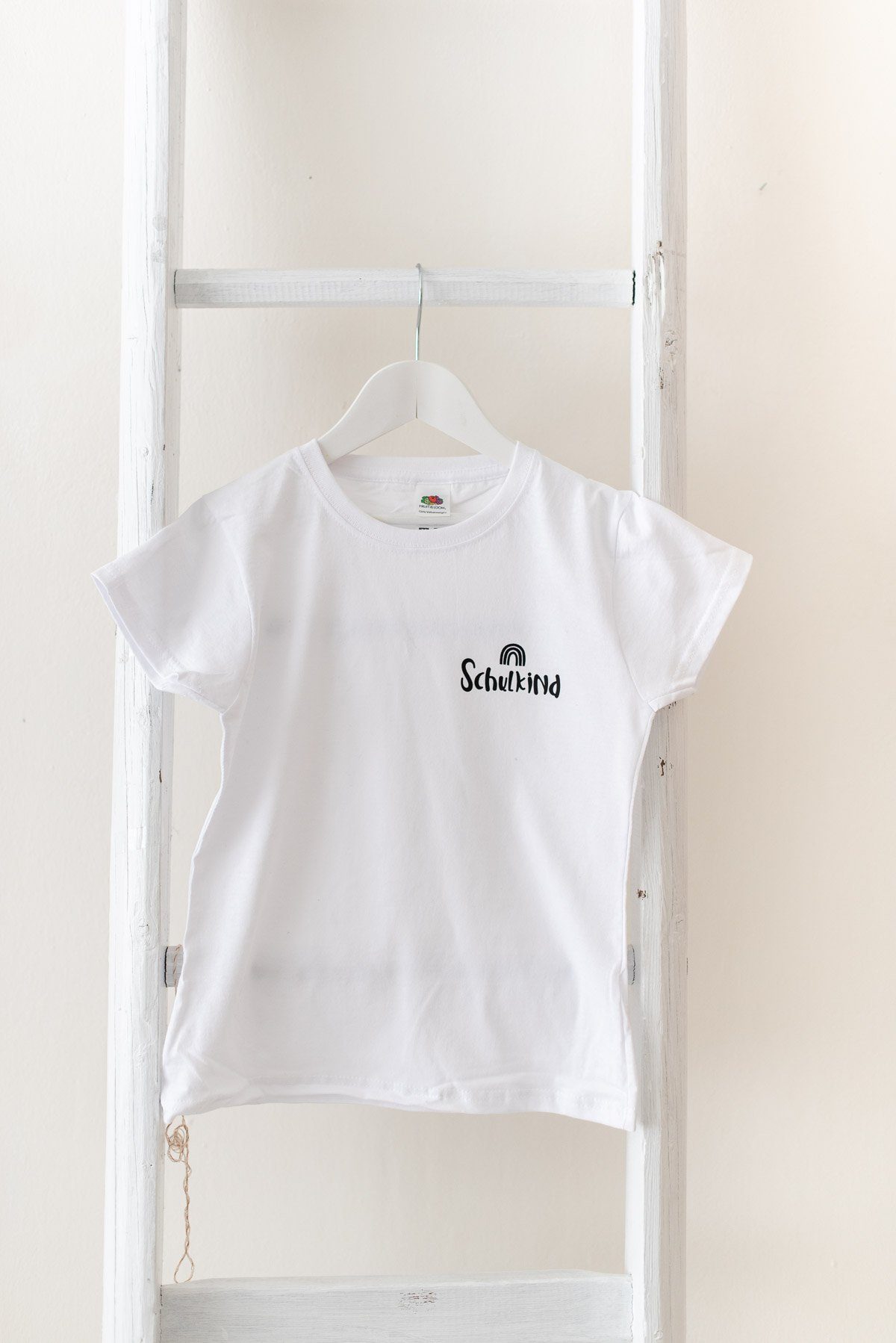 T-Shirt Schulkind ‘Regenbogen’