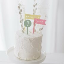 Cake Topper dreifarbig 'Geburtstagskind + Name + Zahl'