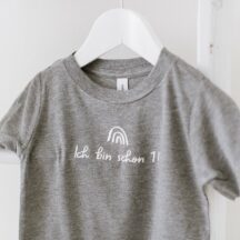 Geburtstag T-Shirt 'Ich bin schon...' grau