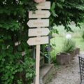 Holzpfeil Wegweiser Hochzeit-1