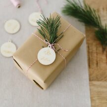 10 personalisierte Geschenkanhaenger Mistelzweig