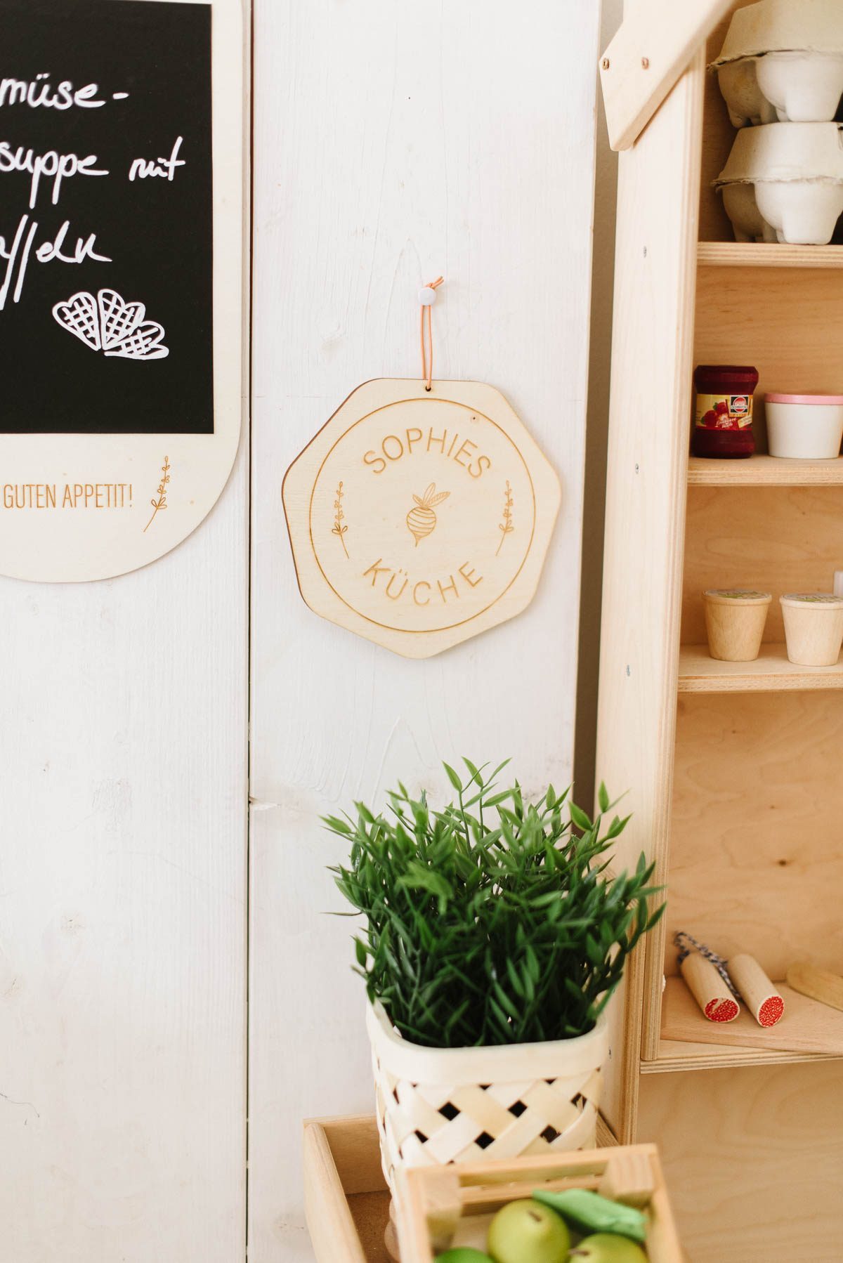 Personalisiertes Spielküchen Zubehör aus Holz