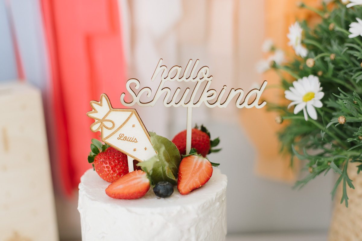 Caketopper ‘Hallo Schulkind’ + Name